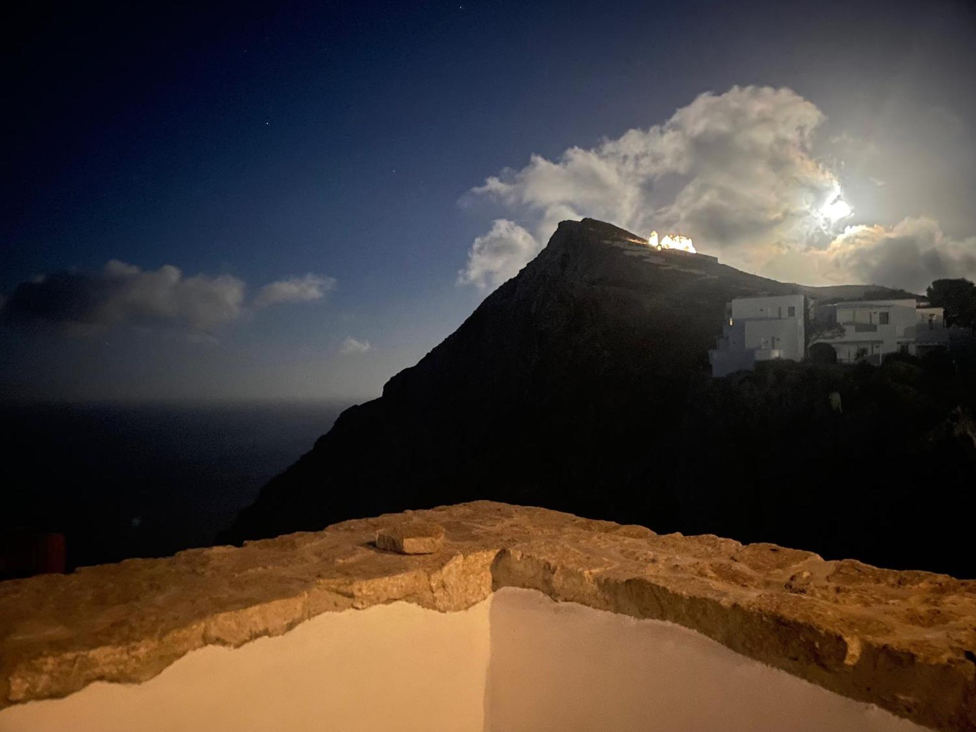 Folegandros-Cliffhouse Villa Ngoại thất bức ảnh